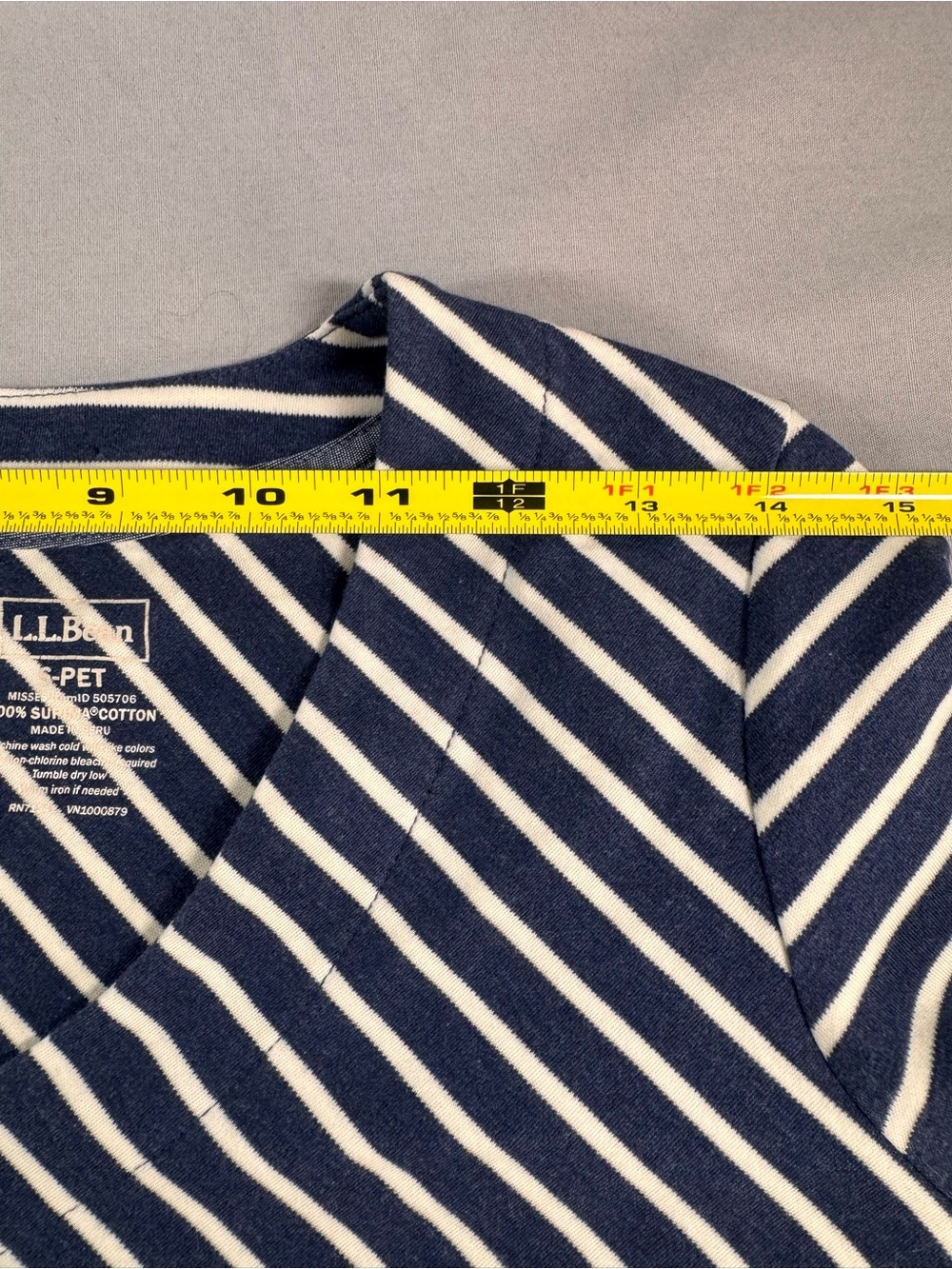 L.L. Bean Navy and White Short Sleeve Striped V-Neck Top petit small 100% cotton - Picture 4 of 8